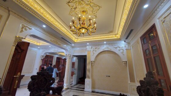 phào chỉ dát vàng