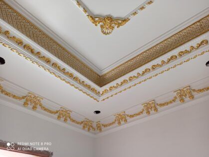 So sánh phào chỉ PU với phào chỉ PS