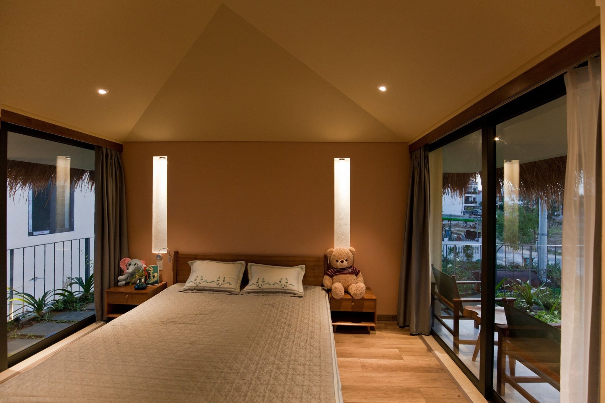 Mẫu nhà kết hợp văn phòng 200m2