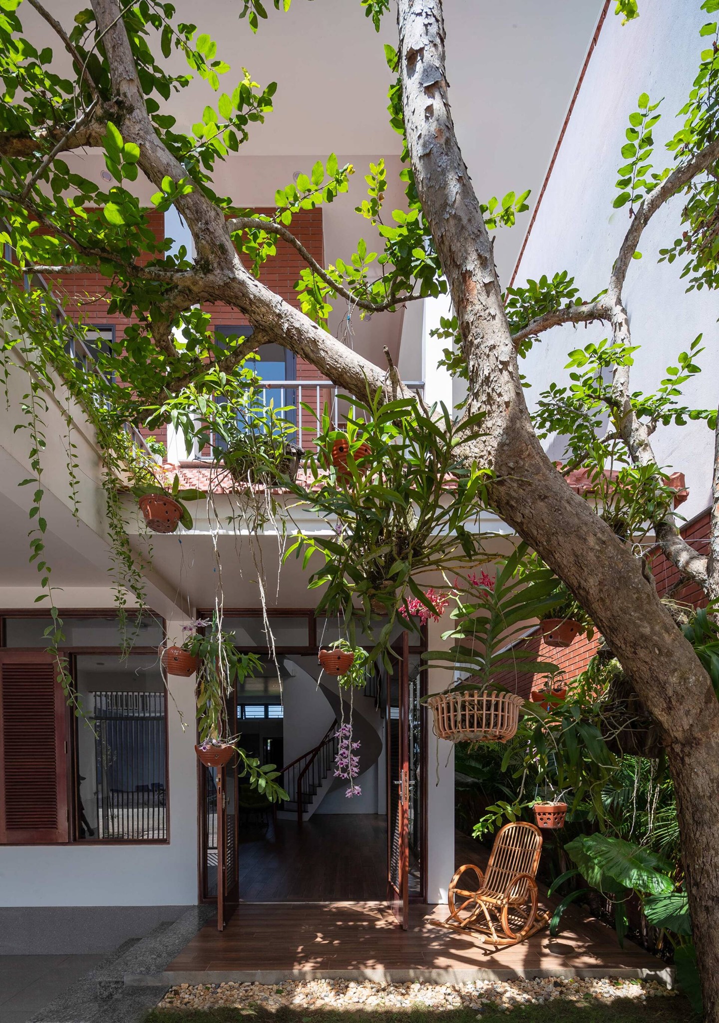 Trải nghiệm cuộc sống thảnh thơi cùng mẫu nhà 8 x 20m