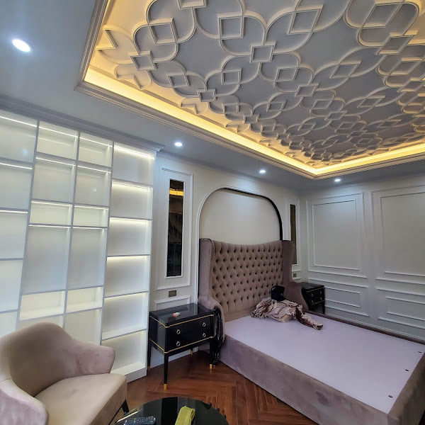 Vệ sinh phào chỉ