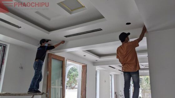 Cách cắt, gắn phào chỉ, cách dán phào chỉ, tự thi công phào chỉ tại nhà Cách cắt góc phào chỉ, Cách dán phào chỉ, Cách đắp chi khung tranh, Cách đắp phào chỉ trần nhà, Cách thi công phào chỉ nhựa, Giá thi công phào chỉ nhựa, Hướng dẫn tự thi công phào chỉ nhựa, Keo dán phào chỉ nhựa, Keo dán phào thạch cao