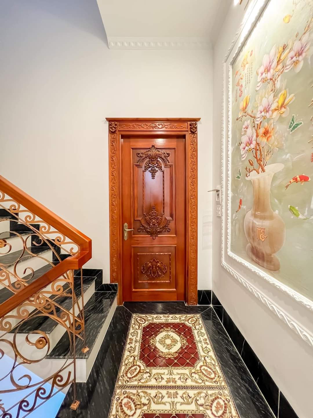 Thi công phào chỉ PU tân cổ điển nhà phố anh Hưng Thi Công Phào Chỉ Biệt Thự