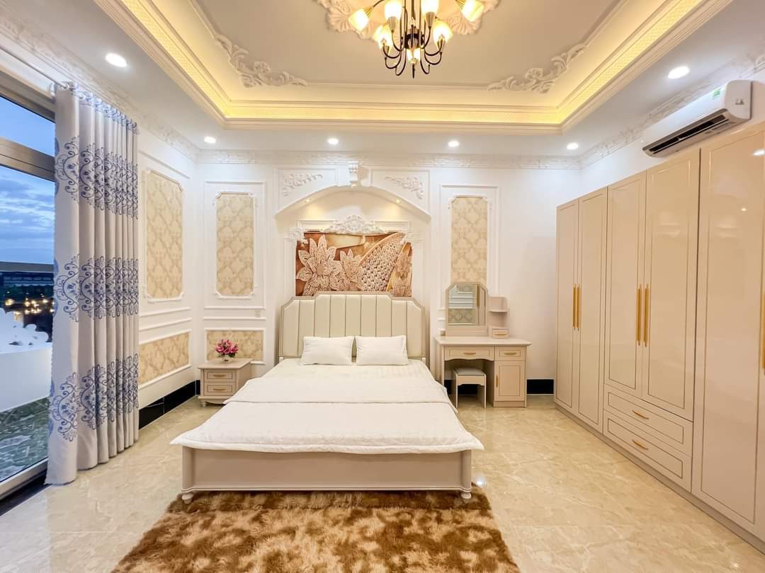 Thi công phào chỉ PU tân cổ điển nhà phố anh Hưng Thi Công Phào Chỉ Biệt Thự