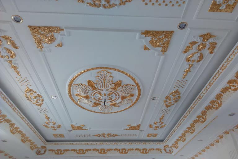 Phào chỉ dát vàng + phào chỉ nhũ vàng